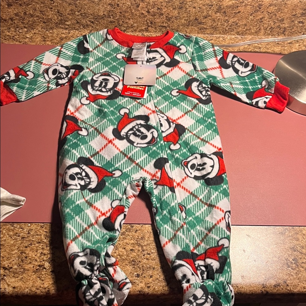 KIDS 🧒 CHRISTMAS 🎄 Disney Festive Green and Red Mickey Mouse Footie